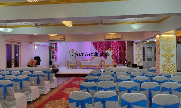 Central plaza banquet